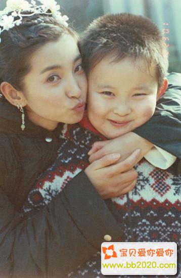 李冰冰、8岁董子健合影