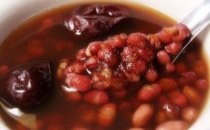 女性美容养颜补血营养食谱：四红补血粥