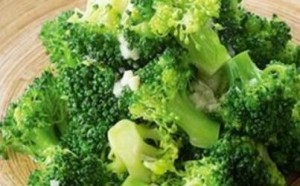 养肝必备的绿色蔬菜：蒜蓉西兰花的做法