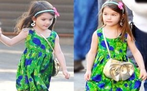 小女孩爱上高跟鞋怎么办？儿童穿高跟鞋的危害