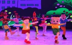 儿童卡通舞台剧:新大头儿子和小头爸爸姊妹篇《棉花糖和云朵妈妈》