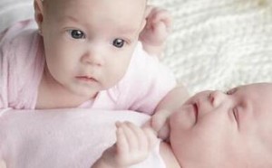 同母异父双胞胎解析：双胞胎不是同一个爹是怎么做到的