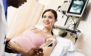 孕妇乙肝小三阳严重吗？小三阳会传染给胎儿吗