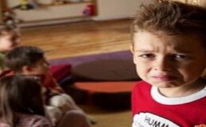 宝宝不合群的原因和应对方法