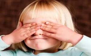 教你几招宝宝晚上不睡早上不起的办法