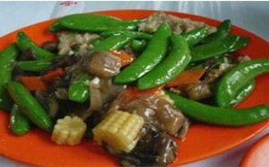 怀孕四月营养食谱:菠菜煎豆腐、蜜豆炒鱼柳