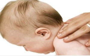 宝宝经常肚子疼不妨试试按摩 宝宝经常肚子疼不妨试试按摩