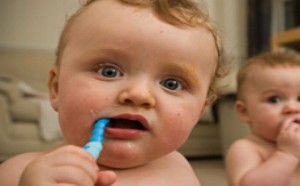 给宝宝补钙防牙齿过敏:冷热酸甜都能吃 给宝宝补钙防牙齿过敏:冷热酸甜都能吃