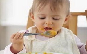 学龄前儿童一天的饮食该如何安排 学龄前儿童一天的饮食该如何安排