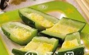 9个月宝宝营养美味辅食推荐：黄瓜蒸蛋