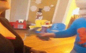 熊孩子想到敲出成就感的地方