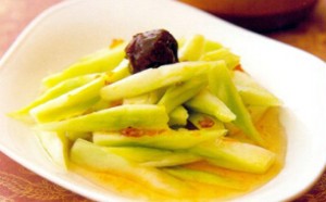 健康美味营养食谱:樱花虾葫芦瓜和梅渍菜梗