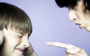 造成孩子逆反心理原因是什么