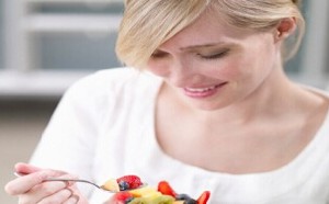 孕妇游泳可安胎?怀孕了游泳有哪些注意事项 孕妇游泳可安胎?怀孕了游泳有哪些注意事项