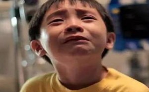 孩子遭遇校园暴力家长该怎么办?_儿童安全常识 孩子遭遇校园暴力家长该怎么办?_儿童安全常识