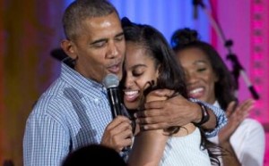 第一千金过生日 奥巴马怎么给女儿庆生? 第一千金过生日 奥巴马怎么给女儿庆生?