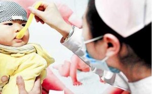 预防接种脊灰疫苗是选择免费的糖丸还是收费的针剂? 预防接种脊灰疫苗是选择免费的糖丸还是收费的针剂?