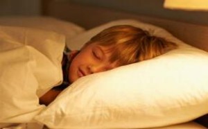 孩子开灯睡觉危害有哪些? 孩子开灯睡觉危害有哪些?