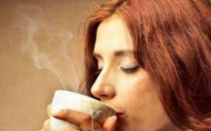 女人喝咖啡对身体的好处与坏处是什么 女人喝咖啡对身体的好处与坏处是什么