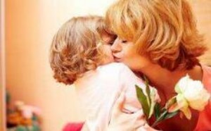 怎样教育孩子从小学会感恩 怎样教育孩子从小学会感恩