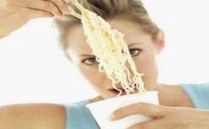 孕妇可以吃方便面吗，对胎宝宝健康会有影响吗？