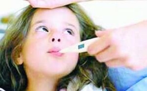 警惕！小心错误的物理降温要了宝宝的命 小儿感冒发烧正确的物理降温方法