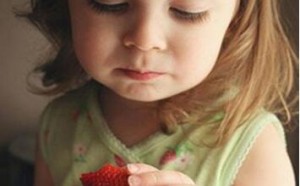 为什么吃草莓会感染诺如病毒？诺如病毒的症状表现及预防措施