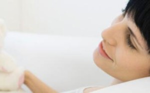 生完孩子多久来月经正常 产后月经是早来好还是晚来好 生完孩子多久来月经正常 产后月经是早来好还是晚来好