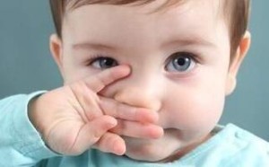 孩子总流鼻涕需警惕 或许是鼻腔异物在作怪