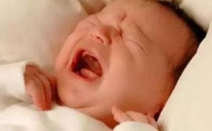 宝宝经常夜啼怎么回事？半夜哭闹的原因