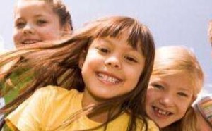 请扔掉手机电脑 去大自然玩耍是对孩子最好的奖励