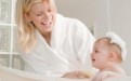 宝宝的睾丸也需要关注 给男婴洗澡摸摸“蛋蛋”妈妈早发现隐睾