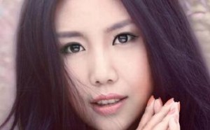 我中奖了!纪敏佳宣布怀孕 兴奋晒验孕棒 (图) 我中奖了!纪敏佳宣布怀孕 兴奋晒验孕棒 (图)