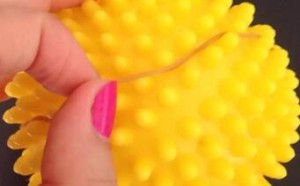 0～3岁宝宝家中必备三种小球玩具 最适合孩子发展