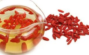 枸杞子泡水喝的作用与功效 有哪些禁忌和害处? 枸杞子泡水喝的作用与功效 有哪些禁忌和害处?