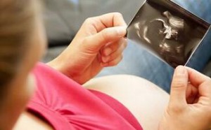 孕期孕囊大小对照表 快看胎儿宝宝发育正常吗? 孕期孕囊大小对照表 快看胎儿宝宝发育正常吗?