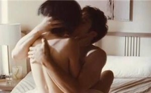 那夜男朋友下面硬得像铁 我们缠绵一晚高潮数次