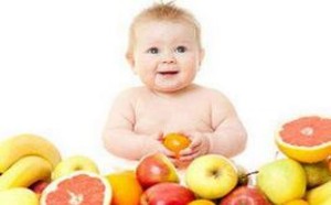 宝宝吃水果不是想吃就给吃的 吃水果也有讲究