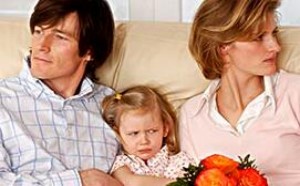 别让教养争执破坏家庭 最终最受伤的是孩子 别让教养争执破坏家庭 最终最受伤的是孩子