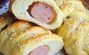 孩子最爱吃的营养早餐：香肠小面包的做法