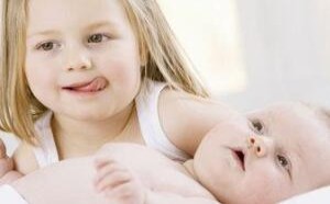 口唇疱疹的症状及治疗方法