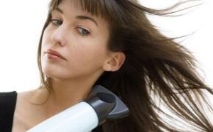 孕妇可以用吹风机吹头发吗? 孕妇可以用吹风机吹头发吗?