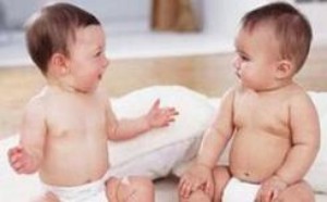 男宝宝迟迟不说话，或许与这些因素有关