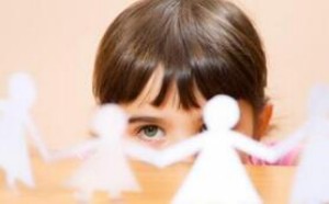 孩子喜欢摸私处怎么办，家长需要制止吗？