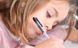 家长必知：幼儿过早写字的危害大