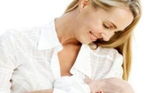 宝宝出生后，妈妈怎么做才能让宝宝快速吃上母乳