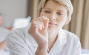 叶酸片吃了三个月还没怀孕怎么办？要继续服用吗？