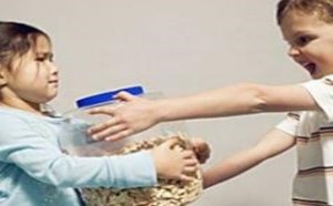 孩子自私不懂分享 如何让宝宝大大方方的学会分享? 孩子自私不懂分享 如何让宝宝大大方方的学会分享?