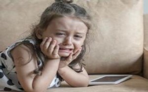 孩子总哭闹啥原因分析 孩子总哭闹啥原因分析