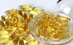 孕妇服用鱼肝油应在医生指导下进行 过量服用危害大 孕妇服用鱼肝油应在医生指导下进行 过量服用危害大